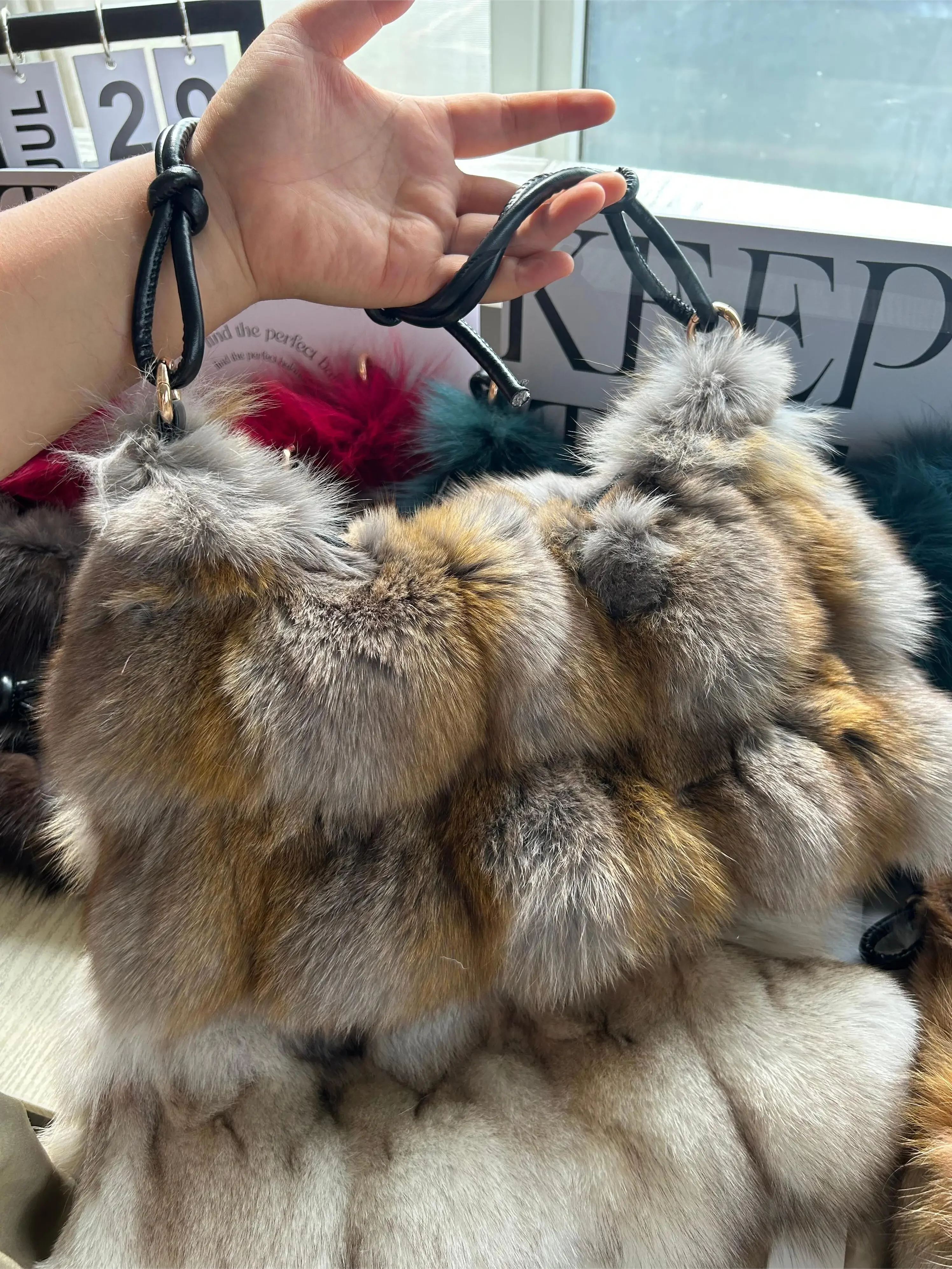 Winter Fox Fur Bag Women's Bag Fashion Handbag Ladies Bags Purses Women Shoulder Bag Real Silver Fox Fur Messenger Bags - Image 4