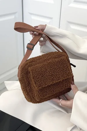 New Plush Fabric Women's Shoulder Crossbody Bag Small Fashion Lambs Wool Fluffy Fur Winter Female Bag Designer Handbags